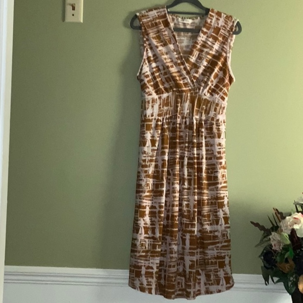 JON & ANNA DRESS SIZE LARGE